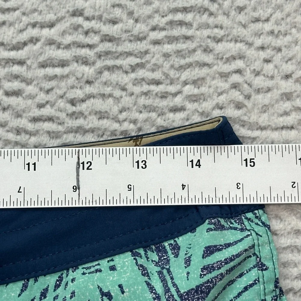 Patagonia Wavefarer Board Shorts Size 30 Green Blue Swim Trunk Palms Unlined